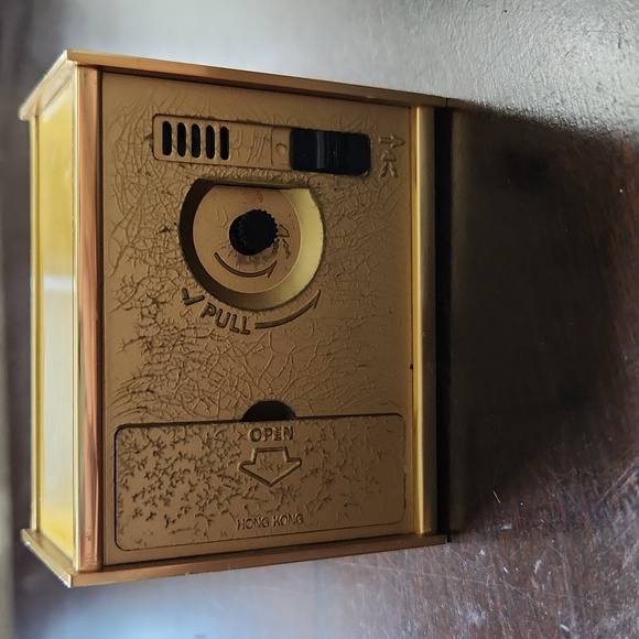 VINTAGE💛70’s PIERRE CARDIN Bedside/desk Quartz Alarm Clock Gold Tone - Picture 6 of 7